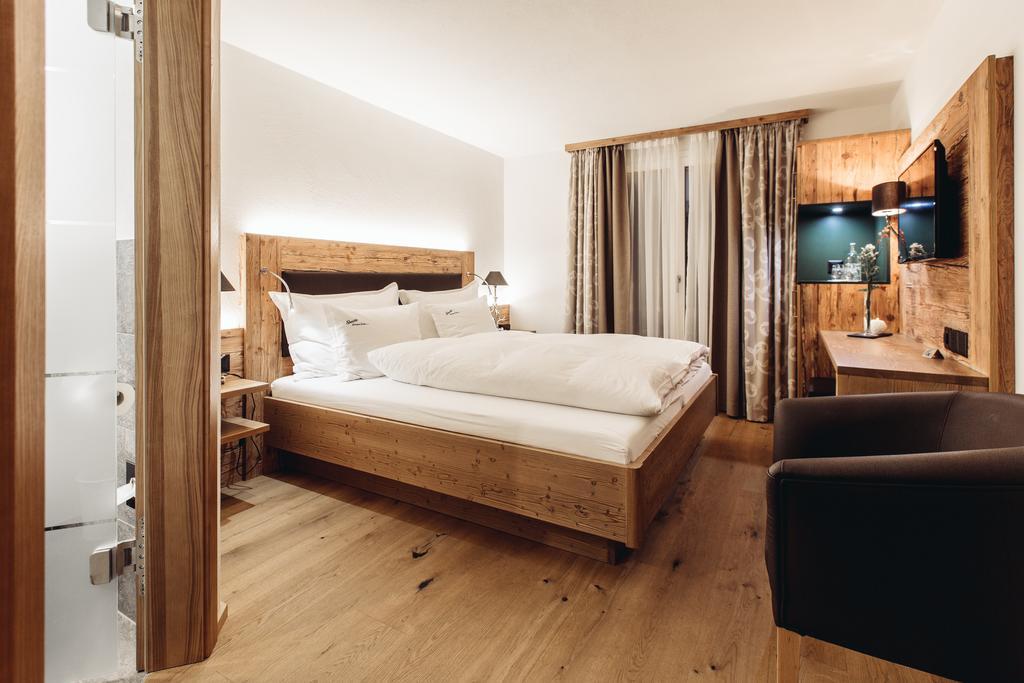 Hotel Spescha Lenzerheide Ruang foto